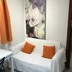 Apartamento En Casa Morisca Siglo XVI